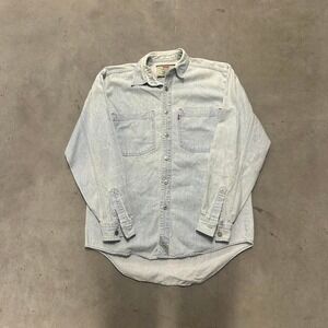 Vintage Levi's Light Wash Button Up Shirt